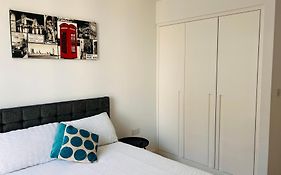 Lush Living - Double Room With Private Bathroom