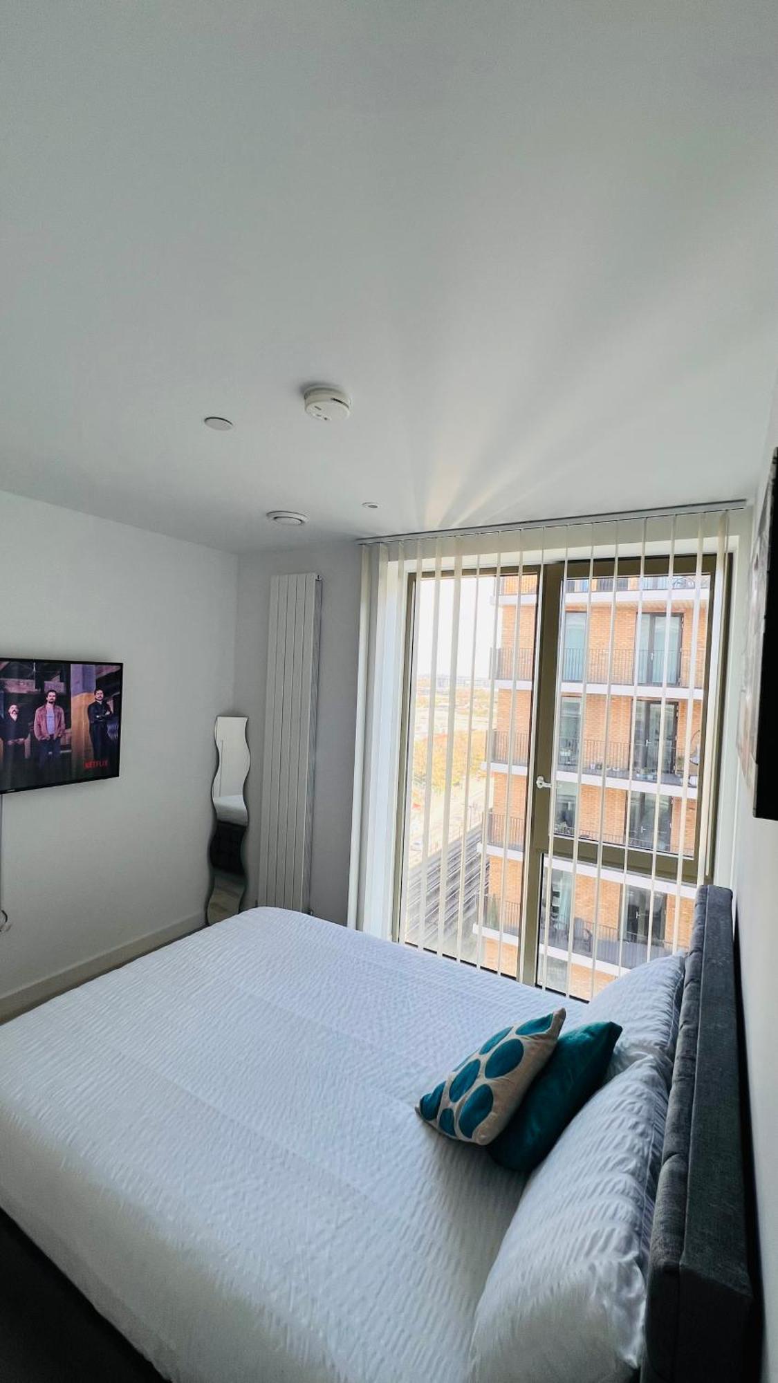 Lush Living - Double Room With Private Bathroom London Exterior photo